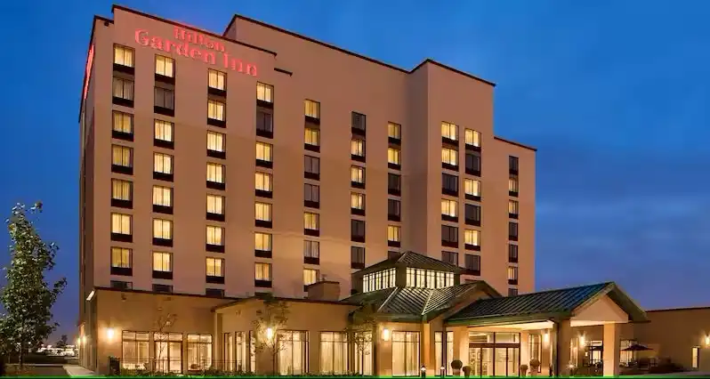 hilton garden inn toronto airport